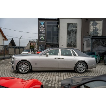 Rolls-Royce   Sedan/Limuzyna 2021,  6.7 benzyna, automat - Na sprzedaż za 1 777 777 zł - Ropczyce - zdjęcie 8