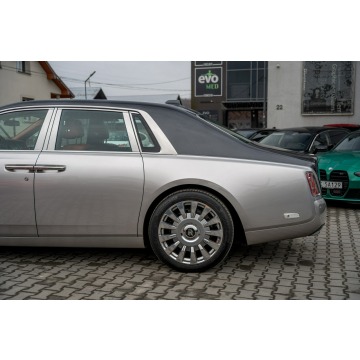 Rolls-Royce   Sedan/Limuzyna 2021,  6.7 benzyna, automat - Na sprzedaż za 1 777 777 zł - Ropczyce - zdjęcie 10