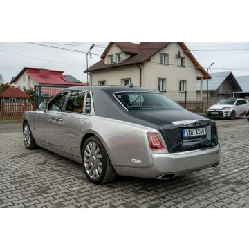 Rolls-Royce   Sedan/Limuzyna 2021,  6.7 benzyna, automat - Na sprzedaż za 1 777 777 zł - Ropczyce - zdjęcie 12
