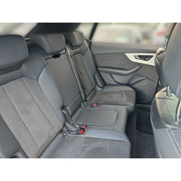 Audi Q8  SUV 2021,  3.0 diesel, automat - Na sprzedaż za 186 900 zł - Toruń - zdjęcie 11