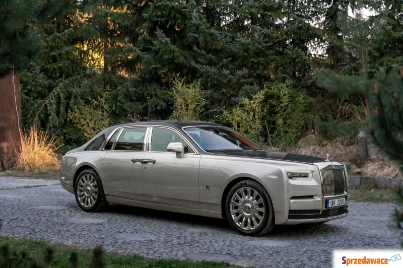Rolls-Royce   Sedan/Limuzyna 2021,  6.7 benzyna, automat - Na sprzedaż za 1 777 777 zł - Ropczyce