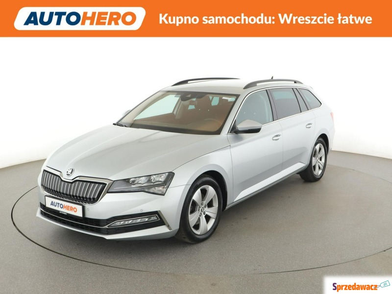 Skoda Superb  Kombi 2020,  1.4 hybryda, automat - Na sprzedaż za 70 000 zł - Warszawa