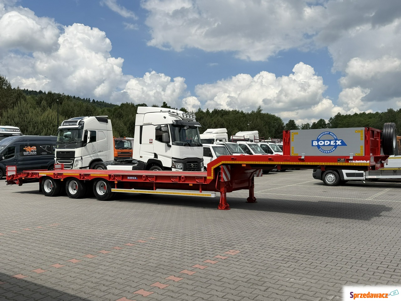 Bodex NN3J Ładowność: 26.500kg...