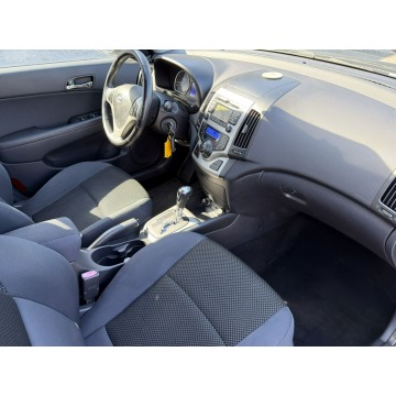 Hyundai i30 2011,  1.6 benzyna, automat - Na sprzedaż za 23 900 zł - Warszawa - zdjęcie 5