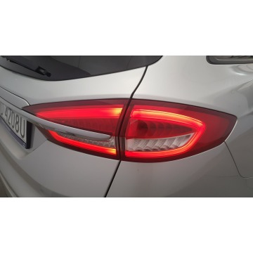 Ford Mondeo 2019,  2.0 diesel, automat - Na sprzedaż za 57 850 zł - Warszawa - zdjęcie 12