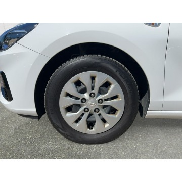 Hyundai i30  Kombi 2020,  1.6 diesel - Na sprzedaż za 47 850 zł - Warszawa - zdjęcie 9