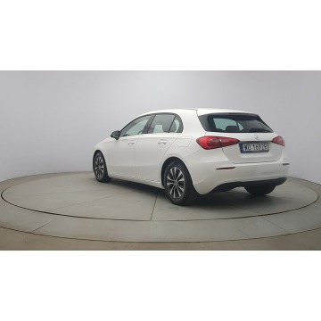 Mercedes - Benz A-klasa  Hatchback 2022,  1.3 benzyna, automat - Na sprzedaż za 90 600 zł - Warszawa - zdjęcie 5