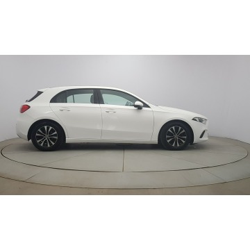 Mercedes - Benz A-klasa  Hatchback 2022,  1.3 benzyna, automat - Na sprzedaż za 90 600 zł - Warszawa - zdjęcie 8