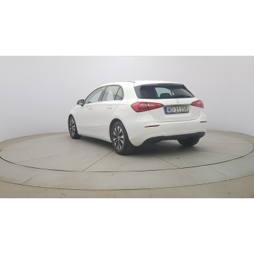 Mercedes - Benz A-klasa  Hatchback 2022,  1.3 benzyna, automat - Na sprzedaż za 97 850 zł - Warszawa - zdjęcie 5