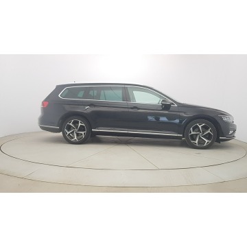 Volkswagen Passat 2022,  2.0 benzyna, automat - Na sprzedaż za 99 850 zł - Warszawa - zdjęcie 8