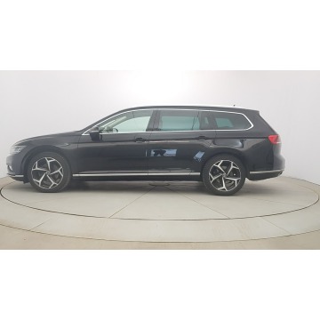 Volkswagen Passat 2022,  2.0 benzyna, automat - Na sprzedaż za 99 850 zł - Warszawa - zdjęcie 4