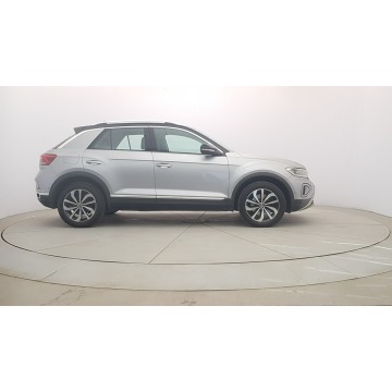 Volkswagen T-Roc  SUV 2022,  2.0 benzyna, automat - Na sprzedaż za 104 850 zł - Warszawa - zdjęcie 8