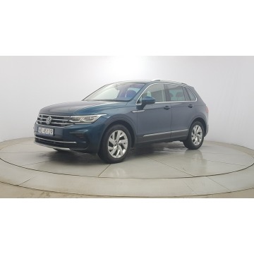 Volkswagen Tiguan  SUV 2023,  2.0 diesel, automat - Na sprzedaż za 99 850 zł - Warszawa - zdjęcie 3