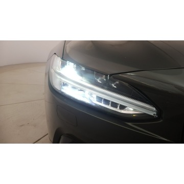 Volvo V90 2020,  2.0 diesel, automat - Na sprzedaż za 129 850 zł - Warszawa - zdjęcie 11