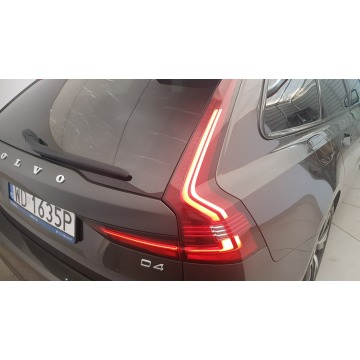 Volvo V90 2020,  2.0 diesel, automat - Na sprzedaż za 129 850 zł - Warszawa - zdjęcie 12
