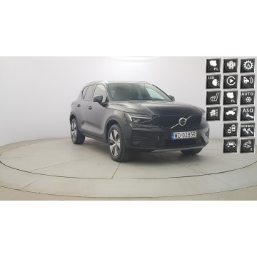 Volvo   SUV 2022,  2.0 benzyna, automat - Na sprzedaż za 103 850 zł - Warszawa - zdjęcie 1