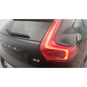 Volvo   SUV 2022,  2.0 benzyna, automat - Na sprzedaż za 103 850 zł - Warszawa - zdjęcie 12