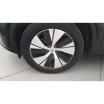 Volvo   SUV 2022,  2.0 benzyna, automat - Na sprzedaż za 103 850 zł - Warszawa - zdjęcie 9