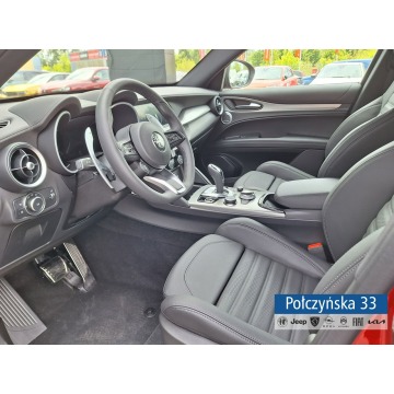 Alfa Romeo Stelvio  SUV 2025,  2.0 benzyna, automat - Na sprzedaż za 239 890 zł - Warszawa - zdjęcie 4