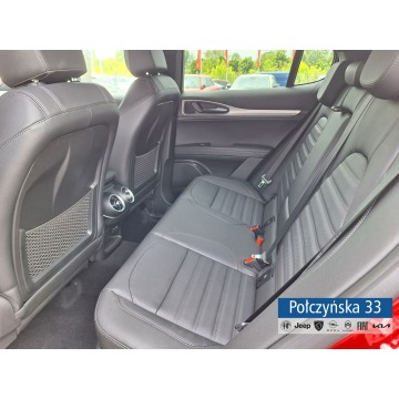 Alfa Romeo Stelvio  SUV 2025,  2.0 benzyna, automat - Na sprzedaż za 239 890 zł - Warszawa - zdjęcie 12