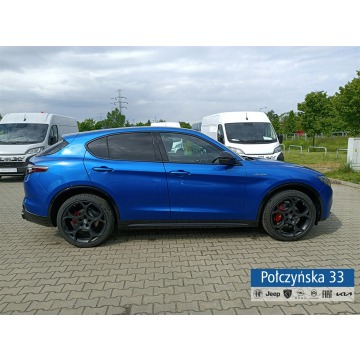 Alfa Romeo Stelvio  SUV 2025,  2.0 benzyna, automat - Na sprzedaż za 233 890 zł - Warszawa - zdjęcie 2