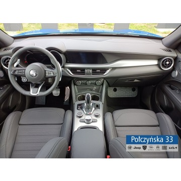 Alfa Romeo Stelvio  SUV 2025,  2.0 benzyna, automat - Na sprzedaż za 233 890 zł - Warszawa - zdjęcie 9