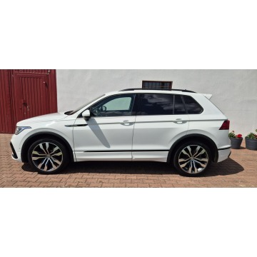 Volkswagen Tiguan  SUV 2023,  2.0 benzyna, automat - Na sprzedaż za 108 800 zł - Paproć - zdjęcie 6