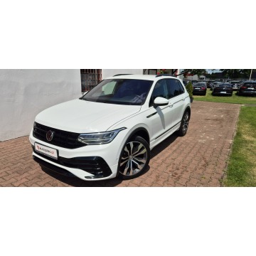 Volkswagen Tiguan  SUV 2023,  2.0 benzyna, automat - Na sprzedaż za 108 800 zł - Paproć - zdjęcie 4