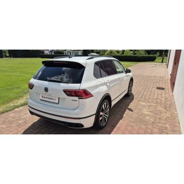 Volkswagen Tiguan  SUV 2023,  2.0 benzyna, automat - Na sprzedaż za 108 800 zł - Paproć - zdjęcie 9