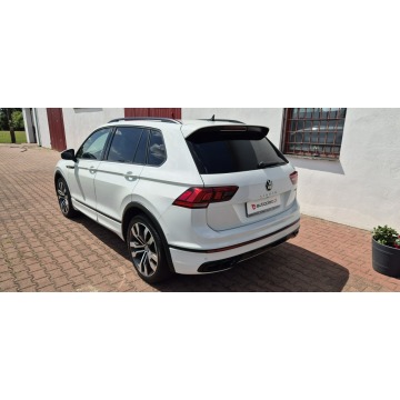 Volkswagen Tiguan  SUV 2023,  2.0 benzyna, automat - Na sprzedaż za 108 800 zł - Paproć - zdjęcie 7