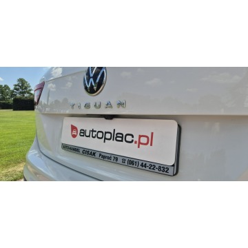 Volkswagen Tiguan  SUV 2023,  2.0 benzyna, automat - Na sprzedaż za 108 800 zł - Paproć - zdjęcie 11
