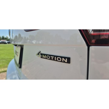 Volkswagen Tiguan  SUV 2023,  2.0 benzyna, automat - Na sprzedaż za 108 800 zł - Paproć - zdjęcie 10