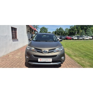 Toyota   SUV 2014,  2.0 diesel - Na sprzedaż za 49 800 zł - Paproć - zdjęcie 2