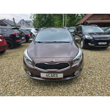 Kia Ceed  Kombi 2014,  1.4 benzyna - Na sprzedaż za 32 000 zł - Sosnowiec - zdjęcie 2