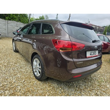 Kia Ceed  Kombi 2014,  1.4 benzyna - Na sprzedaż za 32 000 zł - Sosnowiec - zdjęcie 4