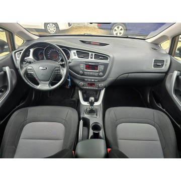 Kia Ceed  Kombi 2014,  1.4 benzyna - Na sprzedaż za 32 000 zł - Sosnowiec - zdjęcie 8