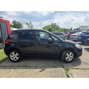 Fiat Sedici  SUV 2006,  1.6 benzyna - Na sprzedaż za 11 900 zł - Kraków - zdjęcie 4