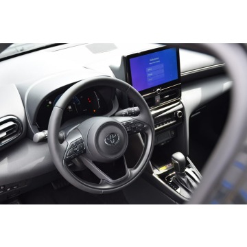 Toyota Yaris Cross  SUV 2026,  1.5 hybryda, automat - Na sprzedaż za 112 950 zł - Szczecinek - zdjęcie 2
