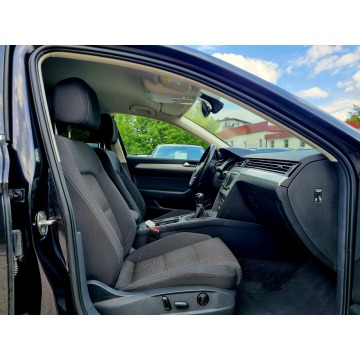 Volkswagen Passat 2015,  2.0 diesel - Na sprzedaż za 39 900 zł - Szczecin - zdjęcie 12