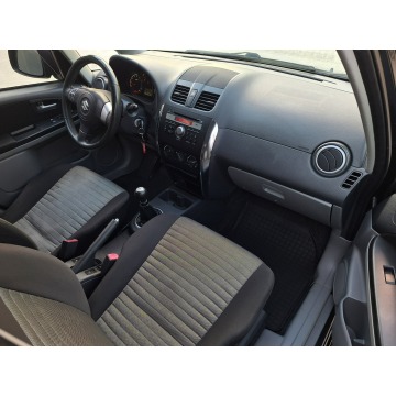 Suzuki SX4  Hatchback 2011,  1.6 benzyna - Na sprzedaż za 32 900 zł - Olsztyn - zdjęcie 8