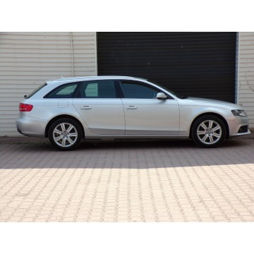 Audi A4  Kombi 2011,  2.0 diesel - Na sprzedaż za 32 900 zł - Mikołów - zdjęcie 3