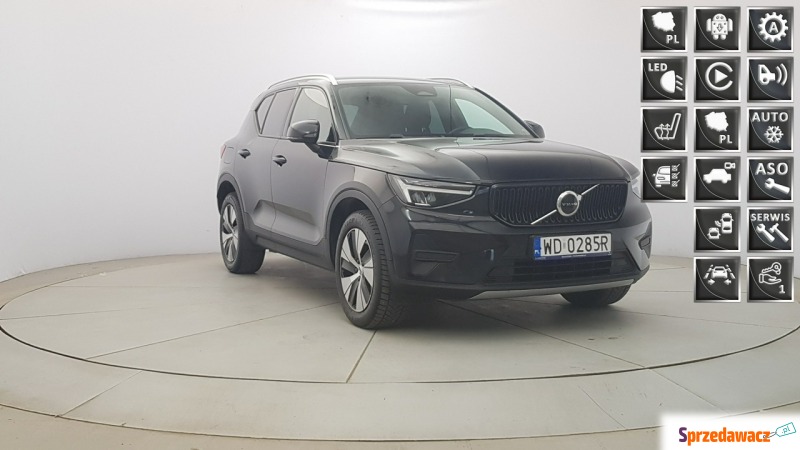 Volvo   SUV 2022,  2.0 benzyna, automat - Na sprzedaż za 103 850 zł - Warszawa