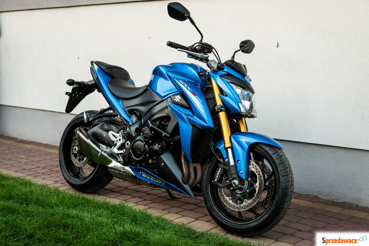 Suzuki GSX - N 1000 2015  Raty...