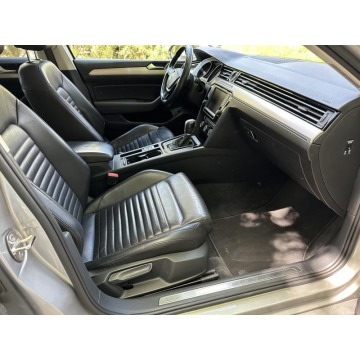 Volkswagen Passat  Sedan/Limuzyna 2015,  2.0 diesel, automat - Na sprzedaż za 40 000 zł - Warszawa - zdjęcie 7