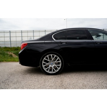 BMW Seria 7  Sedan/Limuzyna 2009,  6.0 benzyna, automat - Na sprzedaż za 69 900 zł - Warszawa - zdjęcie 11