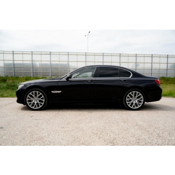 BMW Seria 7  Sedan/Limuzyna 2009,  6.0 benzyna, automat - Na sprzedaż za 69 900 zł - Warszawa - zdjęcie 9