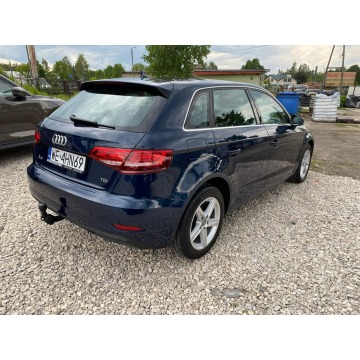 Audi A3  Hatchback 2017,  1.6 diesel, automat - Na sprzedaż za 52 999 zł - Kanie - zdjęcie 5