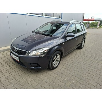 Kia Cee'd - 1.4 benzyna po lifcie sprowadzony i zarejestrowany