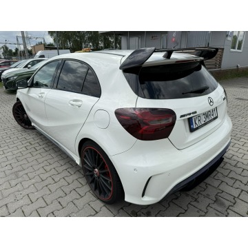 Mercedes - Benz A-klasa  Hatchback 2017,  2.0 benzyna, automat - Na sprzedaż za 107 900 zł - Żory - zdjęcie 4