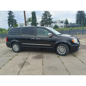 Chrysler Town & Country 2016,  3.6 benzyna, automat - Na sprzedaż za 55 000 zł - Gizałki - zdjęcie 6